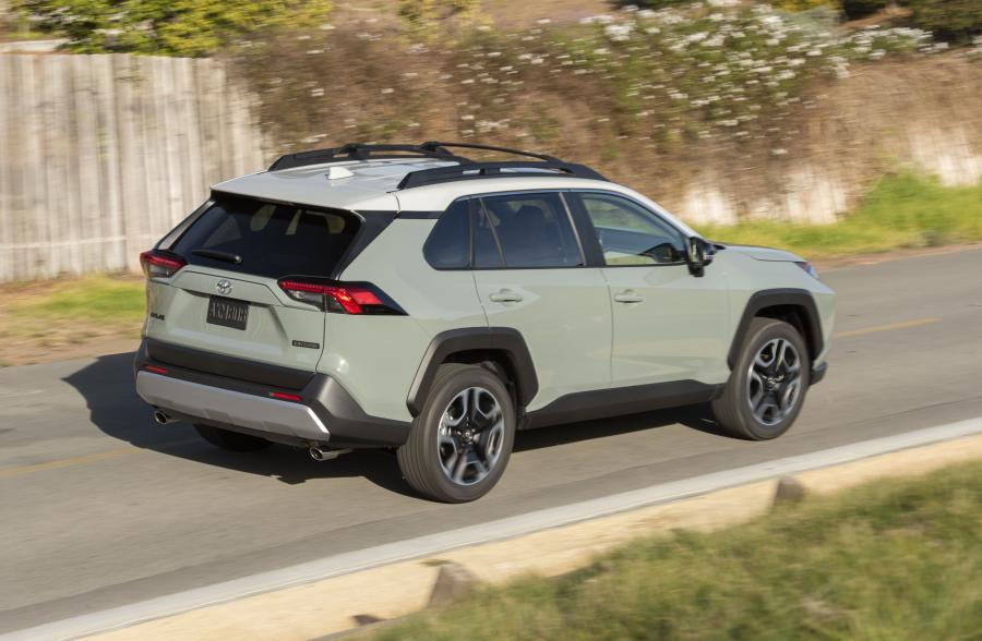  Toyota RAV4 Adventure 2018 года  (NA) (фото 42 из 196)